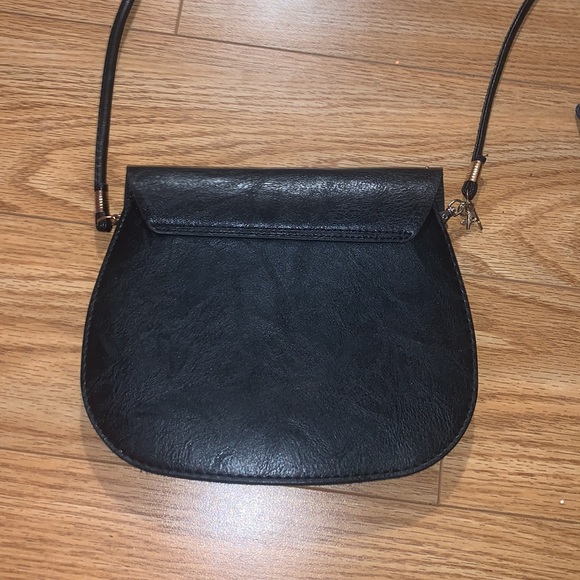 over the shoulder hand bag - Picture 2 of 3